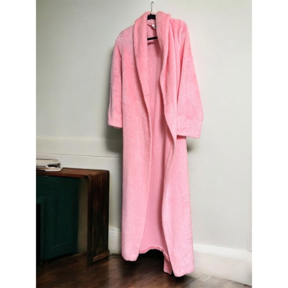 Vintage HomeWear Sears Pink Fuzzy Long Robe Cozy Lounge Wear Soft